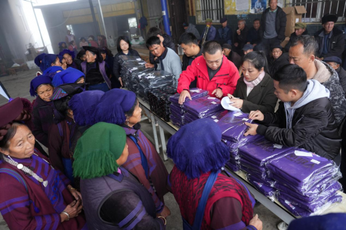 持续五年公益行动 照亮百姓致富路 江西五十铃“点亮计划”温暖前行(图6)